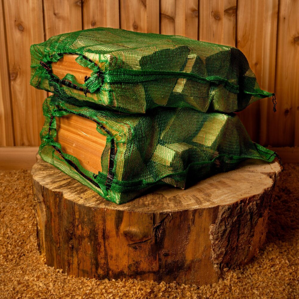Cedar Firewood Bags, Dried Large 1.5 Cu.Ft